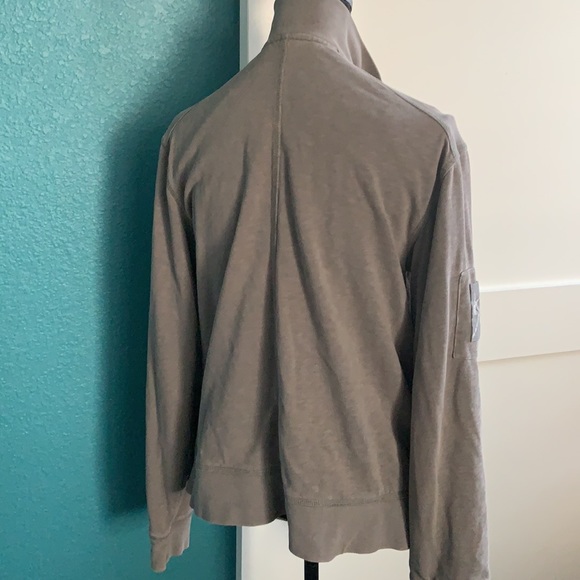 GUESS Sweatshirt - Picture 3 of 4